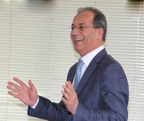 الشبول يرد على سفير طلب ترخيص إذاعة.. تفاصيل