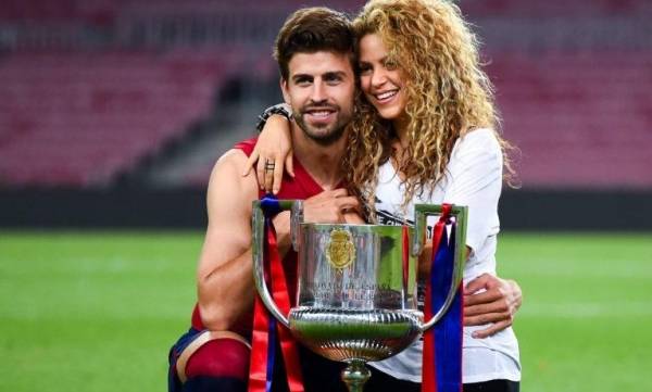 بيكيه قد يرتدي مضطرًا قميصًا خاصًا لـ شاكيرا