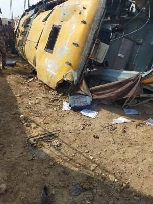 الدفاع المدني يكشف أوضاع اصابات باص الزرقاء