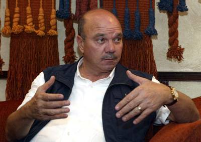 الفايز والمصري يتدخلان لإنهاء خلاف مكان اقامة مباراة الوحدات والفيصلي