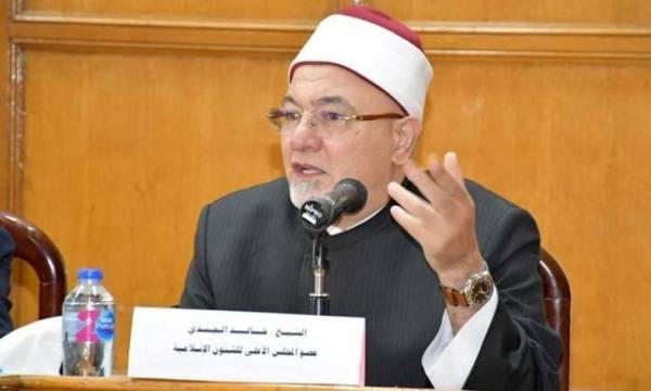 داعية مصري: يجب ربط الجنيه بالإيمان بالله وليس الدولار