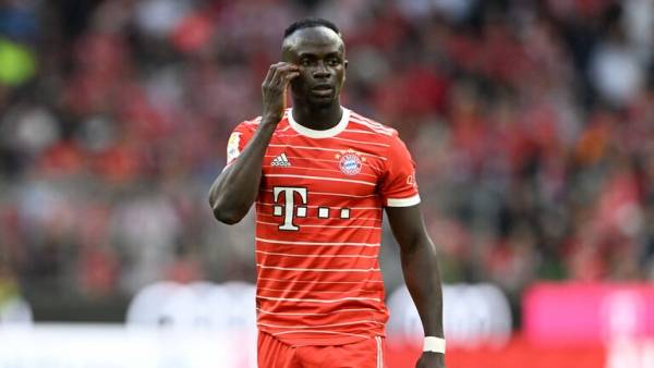 تمثال صادم لساديو ماني بملامح غريبة (صور)