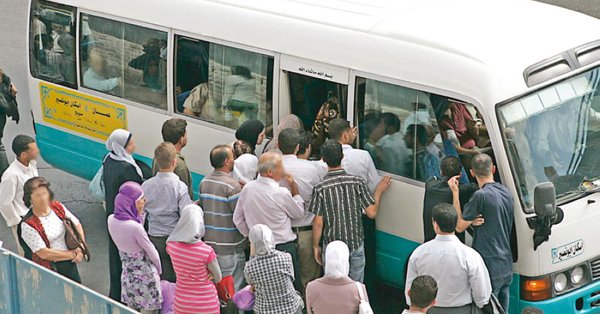 الحكومة عن النقل: الأردن ينعم بوسائل نقل متاحة للجميع