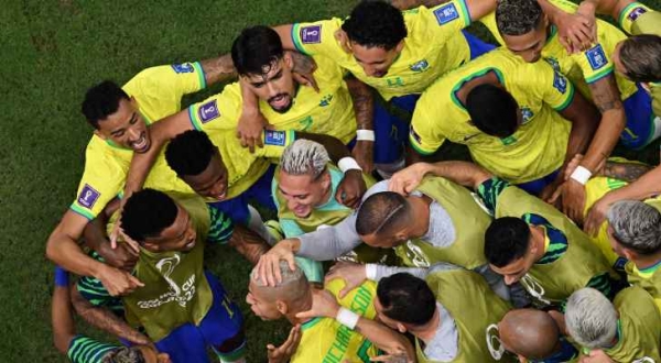 4 مواجهات أبرزها البرازيل.. تعرف إلى مباريات المونديال الاثنين