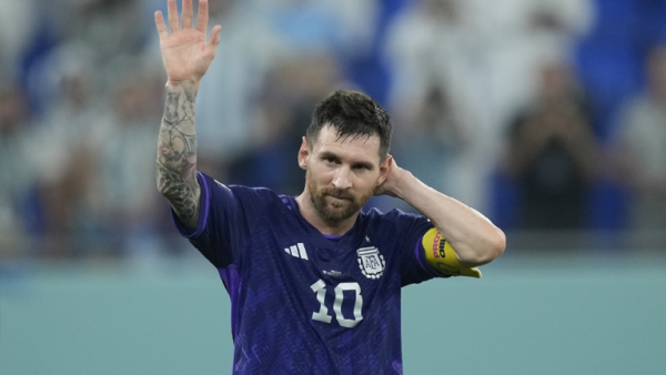 مونديال قطر.. أول تعليق لميسي بعد تحطيمه رقم مارادونا القياسي