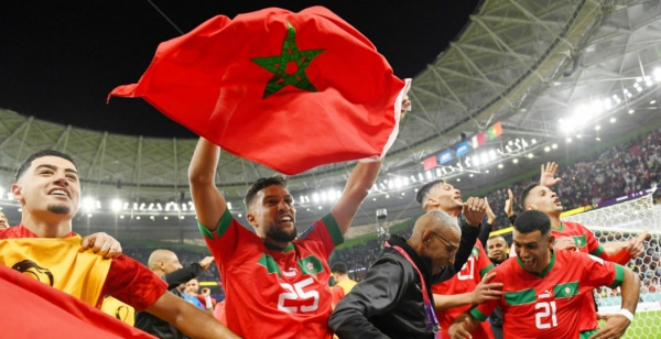 “نحن شعب واحد”.. جزائريون يحتفلون بانتصارات منتخب المغرب في كأس العالم 2022