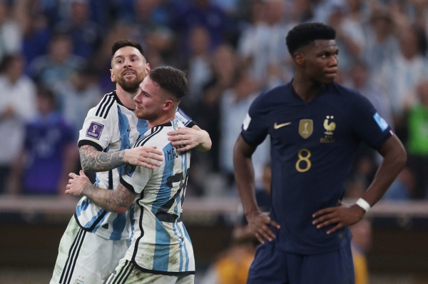الأرجنتين تحرز الهدف الثالث في شباك فرنسا وتقترب من الحلم