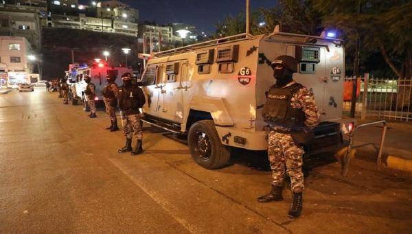 نشر قوات وآليات عسكرية تمهيدا لانطلاق مؤتمر بغداد في الأردن