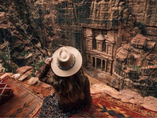 الحصاد السياحي للمدينة الوردية خلال العام 2022