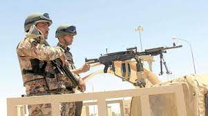 الجيش: إصابة مهربين لدى محاولتهم التسلل للأردن .. وإحباط تهريب مواد مخدرة