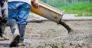 شركة باطون كبرى تطحن حقوق عمالها ووزارة العمل آخر من يعلم