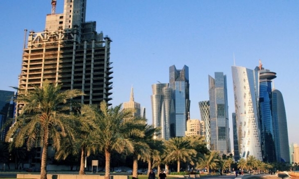 معظم البنوك المركزية في الخليج ترفع الفائدة 0.25 وقطر تبقيها دون تغيير