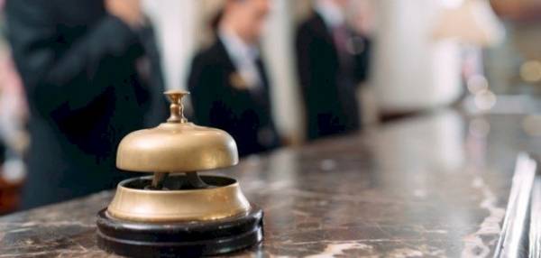 جمعية الفنادق: خروج عاملين في القطاع بسبب تخفيض بدل الخدمة