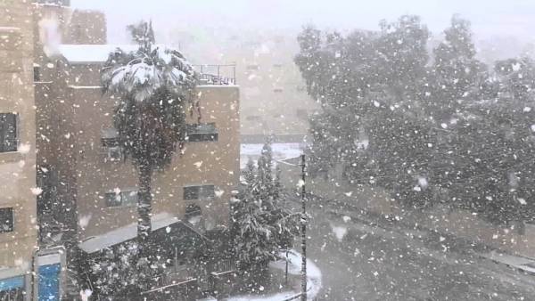 عمان تكتسي الثوب الابيض وهذه حالة الطقس لبقية أيام الاسبوع