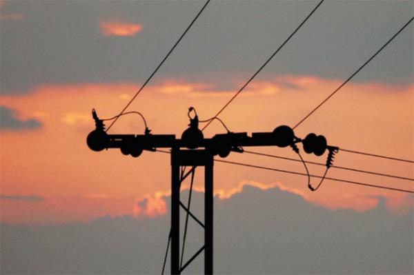 الكهرباء الوطنية تسجل أقصى حمل كهربائي في الأردن الخميس