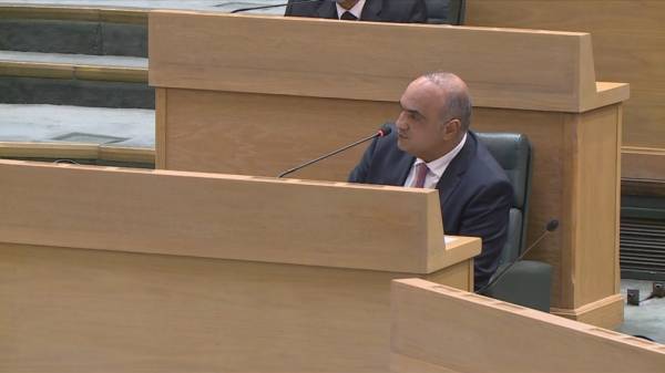 رئيس الوزراء يعتذر للنائب العشوش بسبب مشادة مع وزير الزراعة .. وهذا ما جرى !