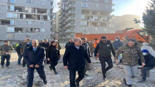 الصفدي يتفقد المستشفى العسكري الأردني في كهرمان مرعش