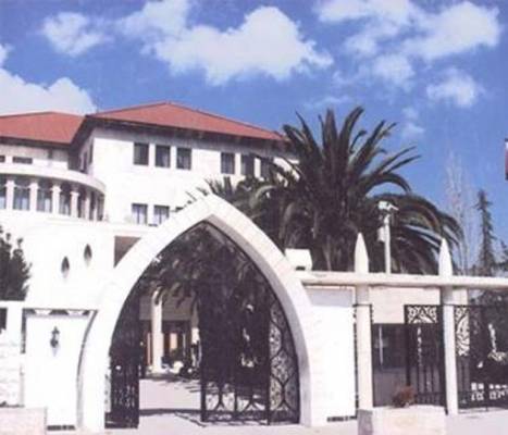 إحالات إلى التقاعد وإنهاء خدمات موظفين حكوميين  أسماء