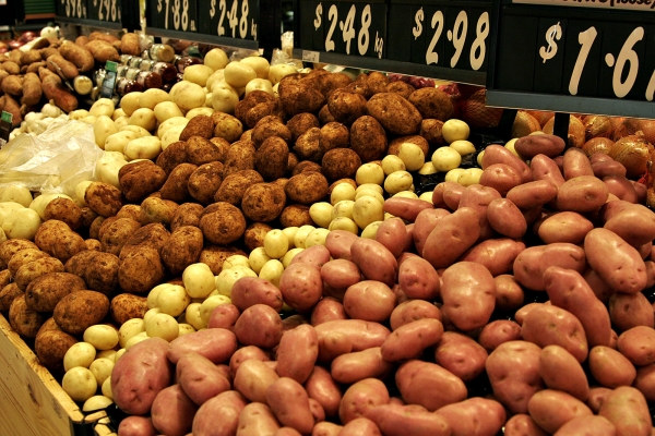 ارتفاع سعر البطاطا في السوق المحلي