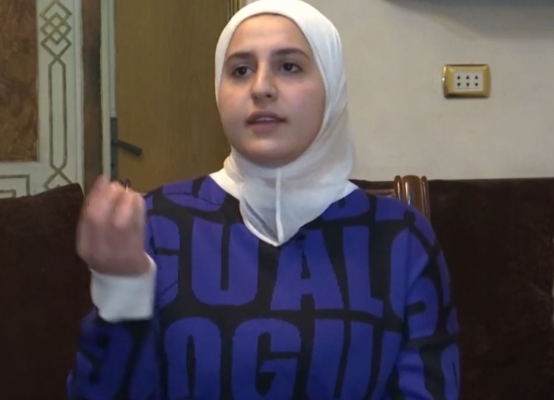 فتاة تروي تفاصيل مــروعة عن تعرض أختها ووالديها للطعن في عمان