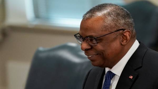 أوستن لنتنياهو : التزم بتفاهمات العقبة