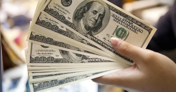 تراجع الدولار الأميركي بعد إفلاس بنك سيليكون فالي