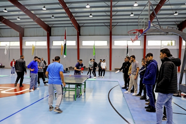 52 مشاركًا يظهرون براعتهم خلال بطولة تنس الطاولة في الشرق الأوسط