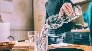 كثرة شرب الماء في السحور هل تحميك من العطش؟