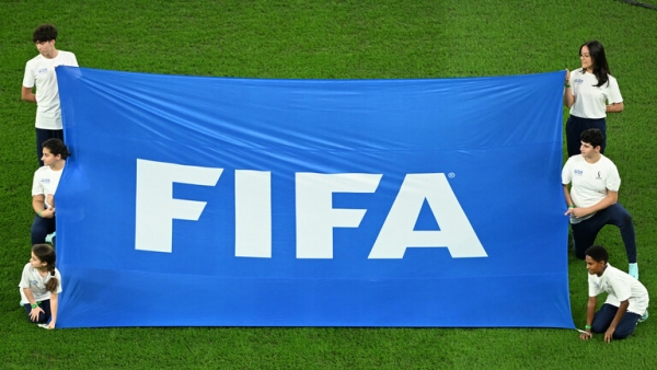 فيفا يسحب استضافة كأس العالم 2023 من بيرو