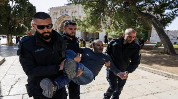 وزارة الأوقاف: الاحتلال يسعى إلى جر المنطقة إلى حرب دينية لا تفرق بين أحد