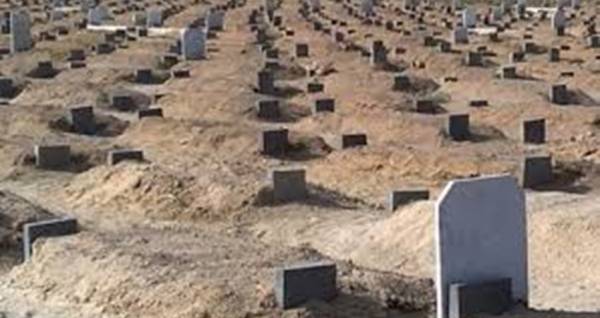 سحبت حية من القبر.. حكاية امرأة دفنت 10 ساعات ونجت