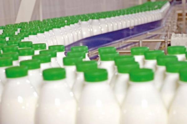 شركات الألبان: نخسر قرابة 300 طن حليب يوميًا .. وتطالب بفتح باب الاستيراد
