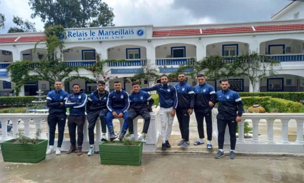 نادي كرة قدم تونسي يحلّ نفسه بعد لجوء 32 من لاعبيه للهجرة السرية إلى أوروبا