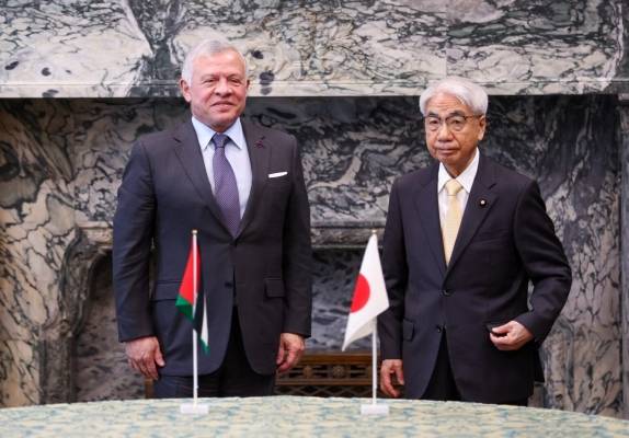 الملك يؤكد أهمية وقف التصعيد في الأراضي الفلسطينية