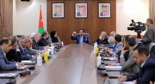 نقص حاد بالادوية في المستشفيات الحكومية