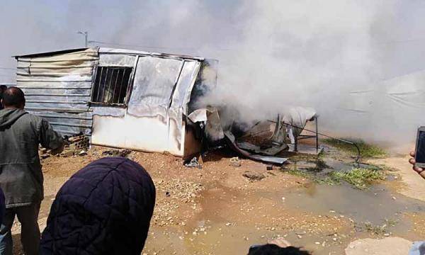 وفاة و3 اصابات بحريق كرفانين في مخيم الزعتري