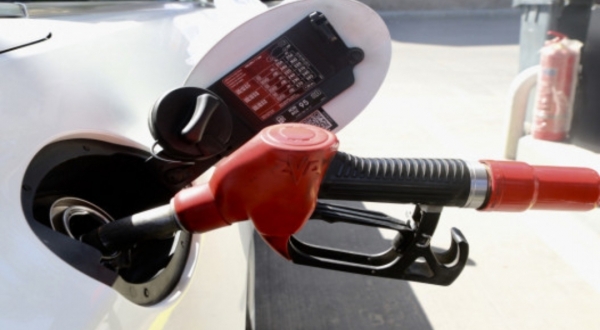 توقعات بارتفاع سعر البنزين محليا