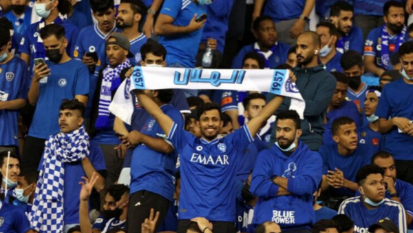 واقعة غريبة في مباراة الهلال السعودي وأوراوا الياباني (فيديو)