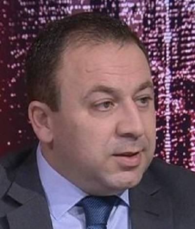 وقف قانون الدفاع من ناحية قانونية