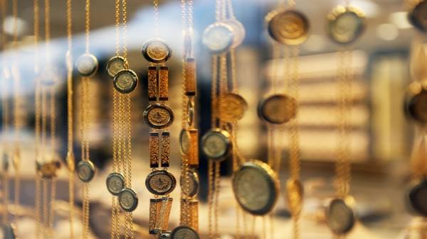 استقرار سعر الذهب عيار 21 بالسوق المحلية عند 41 دينارا