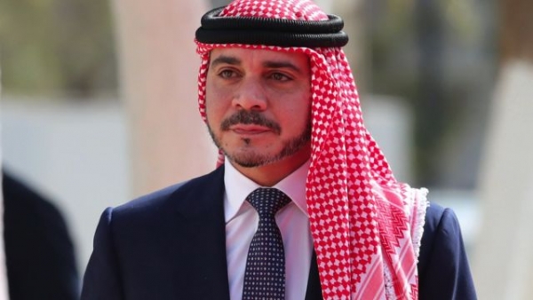 اشتيه يسلم الأمير علي درعا  صورة