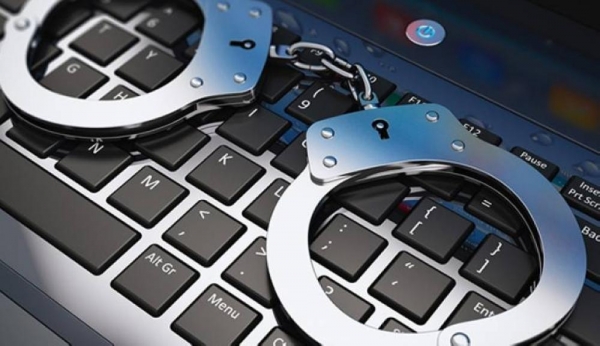 السجن سنتان لمرتكبي جرائم العنف الإلكتروني