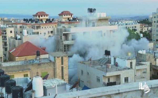 إصابة فلسطينيين باقتحام الاحتلال الإسرائيلي مدينة رام الله