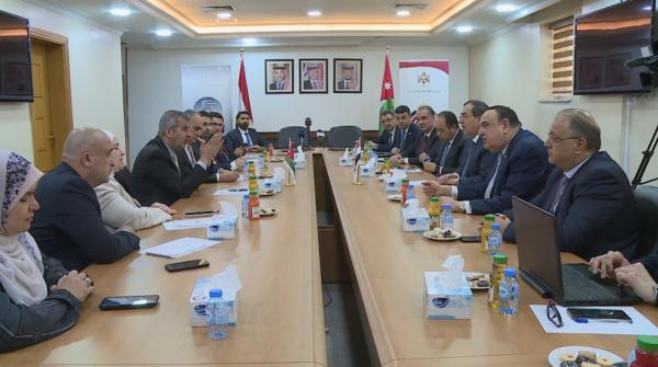 الأردن ومصر يوقعان اتفاقا لاستخدام البنى التحتية للغاز الطبيعي