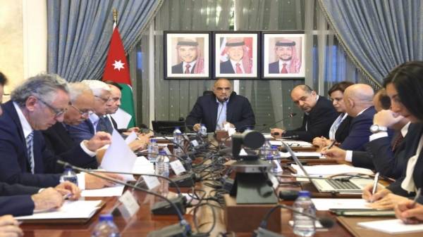 رئيس الوزراء يؤكد توحيد مرجعية الاستثمار ورفع قدراتها المؤسسية