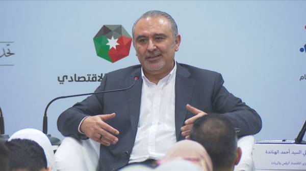 الحكومة: القطاع العام يولد سنويا ما لا يقل عن 10 آلاف فرصة عمل