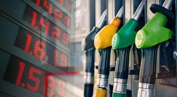 تخفيض أسعار البنزين بنوعيه (90 و95) والسولار
