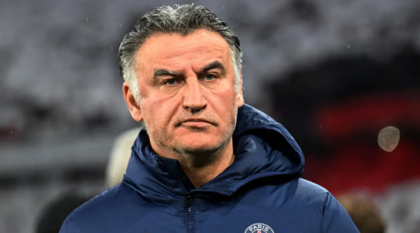 ايقاف غالتييه مدرب باريس سان جيرمان بسبب العنصرية