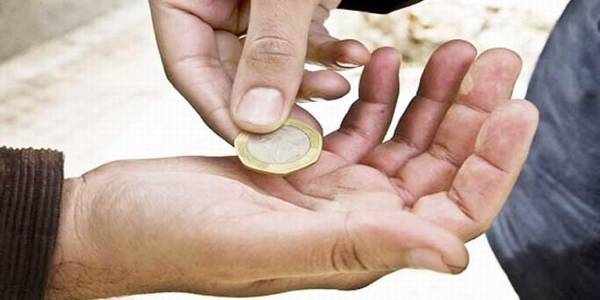 أشكال جديدة للتسول في الأردن.. والتنمية تتبع خطة خالد بن الوليد لمفاجأة المتسولين