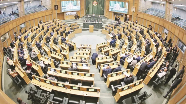 السير.. القانون الأبرز على جدول استثنائية النواب الأحد المقبل
